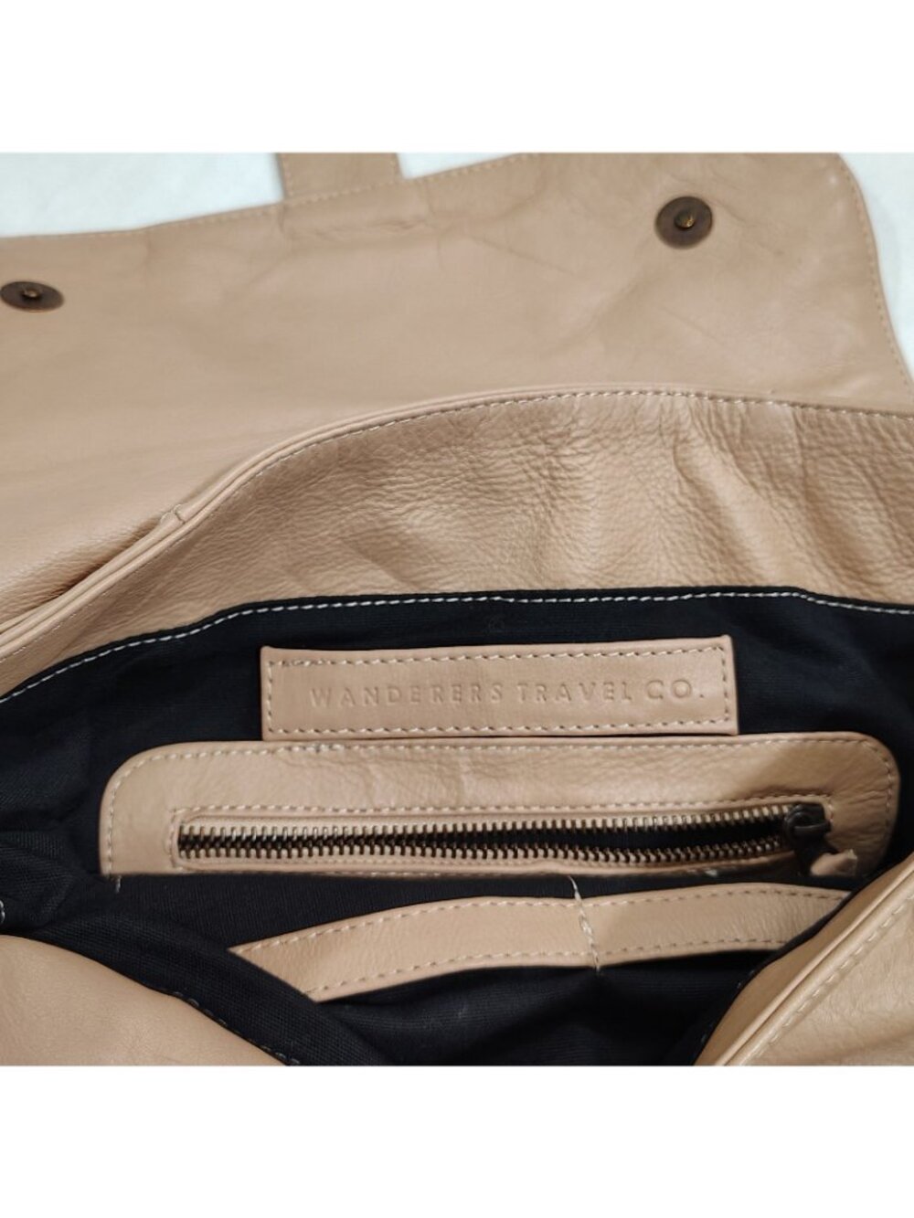 Wanderers Travel Co The Bondi Backpack Full Grain Leather Blush Magnetic Closure - Picture 4 of 16